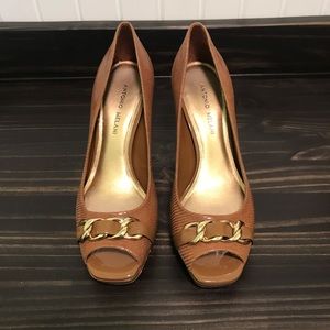 Antonio Melani Brown Leather Pump